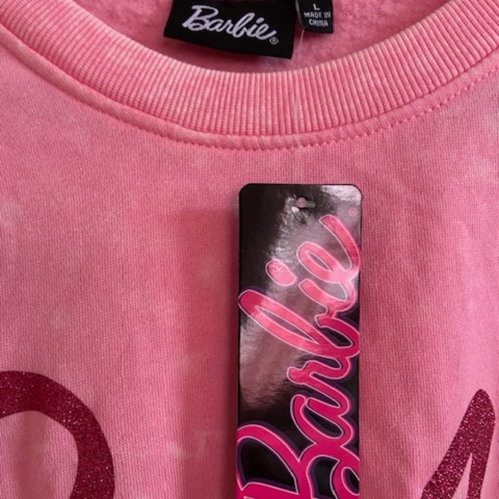 NEW pink Barbie sweatshirt ladies' size Large L. Official Barbie movie shirt NWT - Picture 4 of 8
